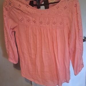 Sonoma Coral Lace Accent Blouse – Effortless Charm in Vibrant Coral (Size M)